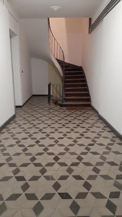 Les Glycines, Charmant Studio Au Calme Dans Batisse De Maitre Proche Du Centre Ville Parking Gratuit Digne-les-Bains Esterno foto