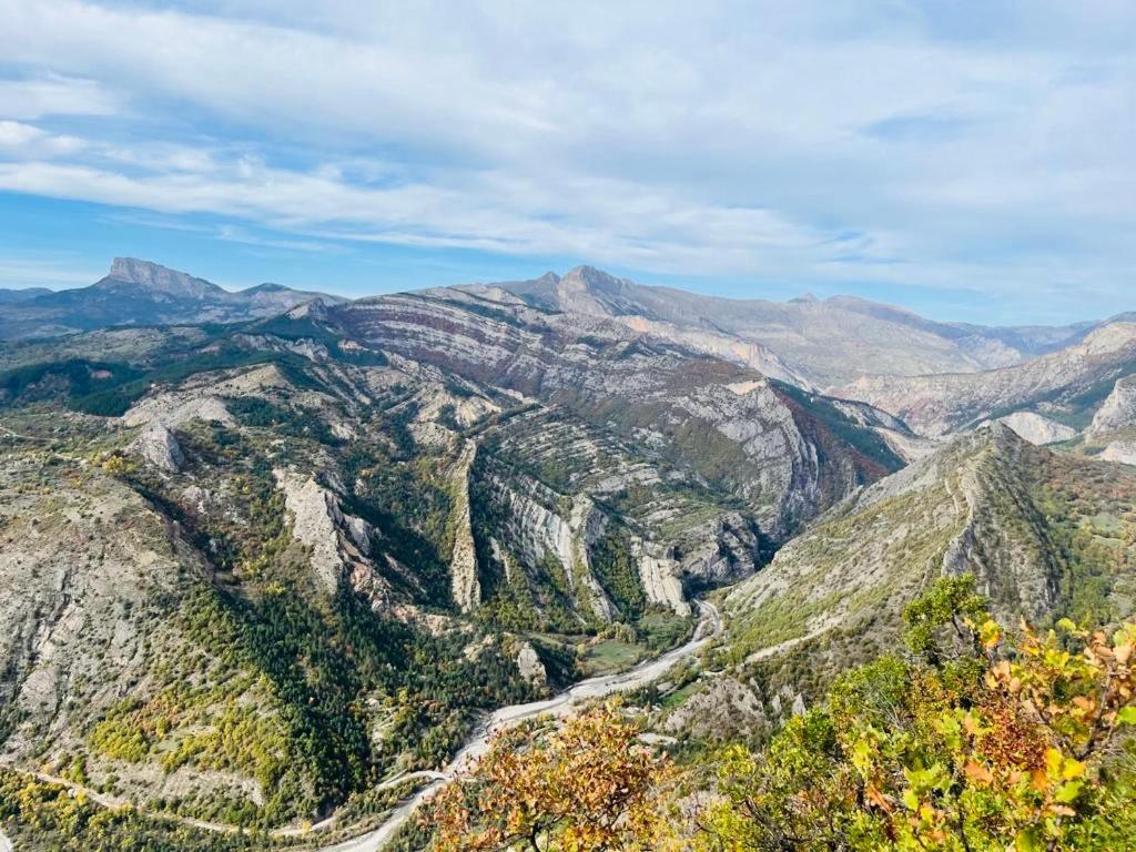 Les Glycines, Charmant Studio Au Calme Dans Batisse De Maitre Proche Du Centre Ville Parking Gratuit Digne-les-Bains Esterno foto