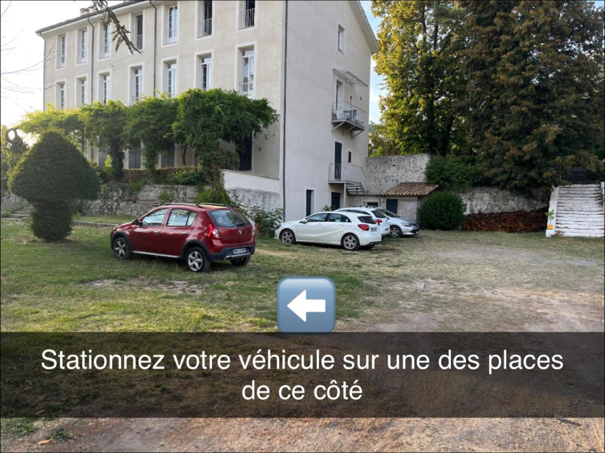 Les Glycines, Charmant Studio Au Calme Dans Batisse De Maitre Proche Du Centre Ville Parking Gratuit Digne-les-Bains Esterno foto